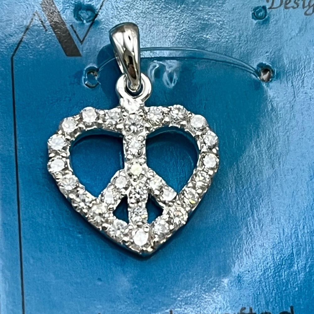 Silver Crystal Heart Peace Necklace - Picture 5 of 5